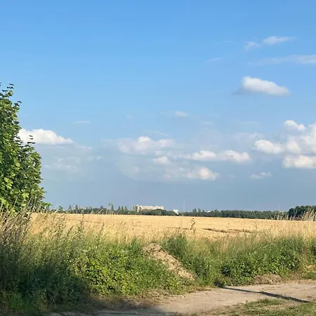 Mit Feldblick شقة