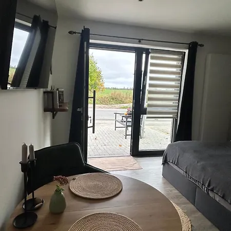 Mit Feldblick Апартаменти Шверін