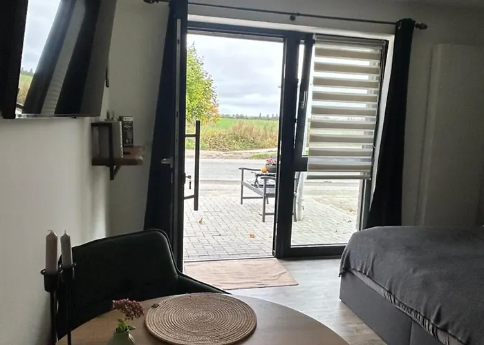 Mit Feldblick Διαμέρισμα Σβερίν